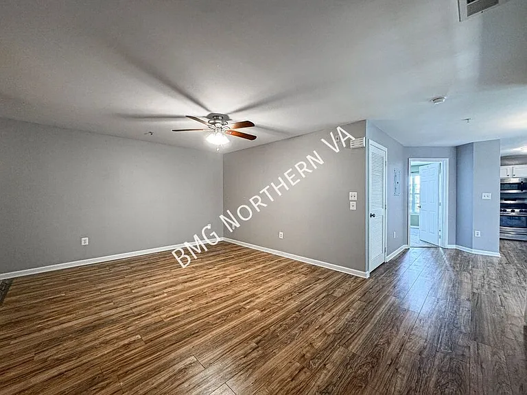 635 Constellation Sq SE #G — Photo 3
