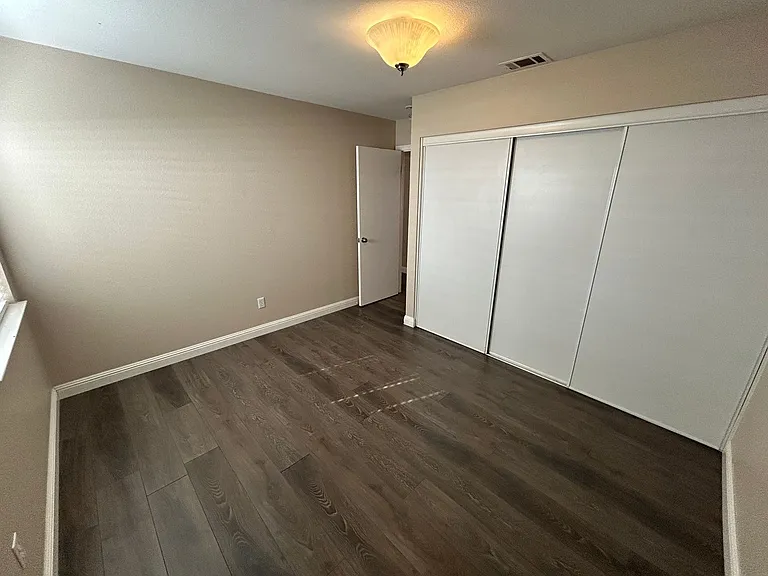 1145 Stonecrest Dr — Photo 13