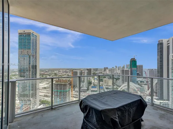 851 NE 1st Ave Unit 3800, Miami, FL 33132