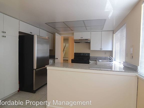 3rd image of 4557 Delores Dr