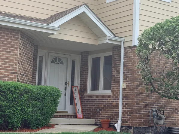 19340 Cormoy Ln, Tinley Park, IL 60487