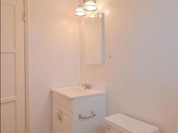 5th image of 3823-3837 Los Feliz Blvd #9E