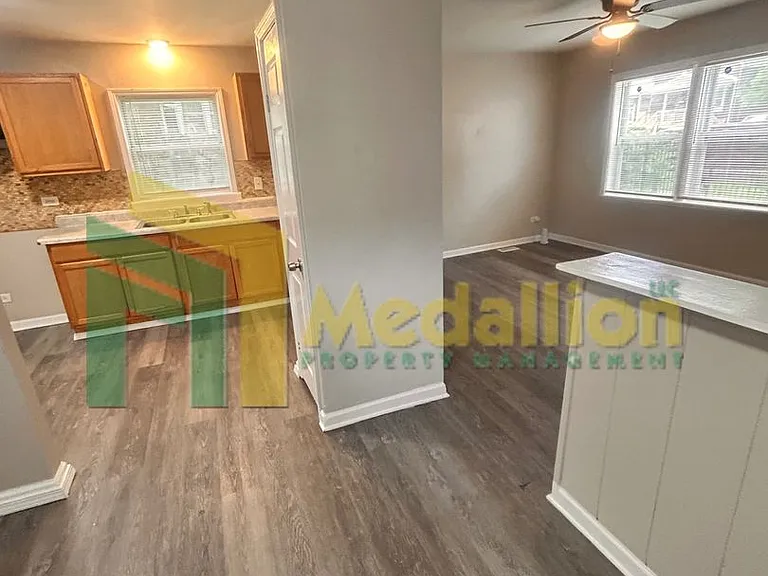 8358 S Morgan St — Photo 7