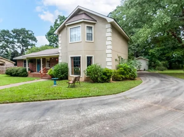 1417 Brookhaven Dr NW, Monroe, GA 30656