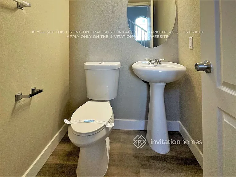 678 Baffin Island Rd — Photo 10