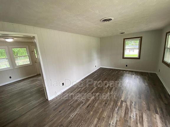 2nd image of 10935 Deerfield Dr