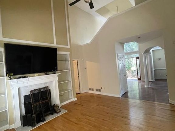 2 storey family room