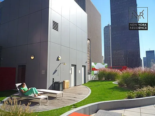 Rented by New York Residence | media 14