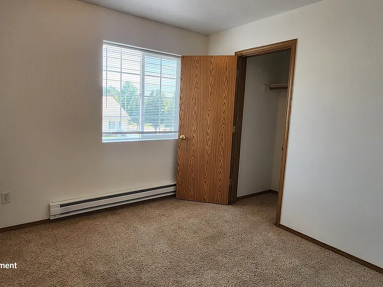 27 Diane Rd #B — Photo 3