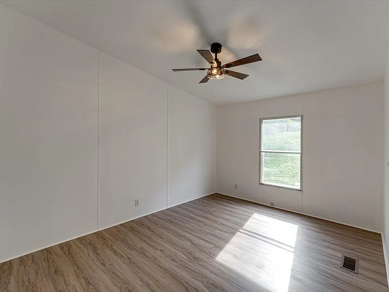 10708 Canyon Cir — Photo 25