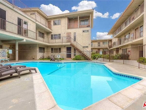 2nd image of 8650 Belford Ave APT 200