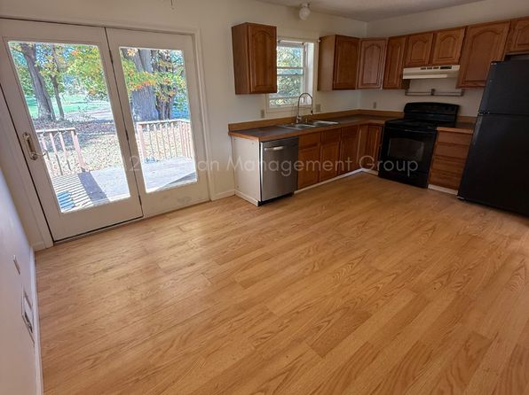 41 Downey Dr