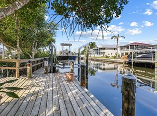 830 Park Rd, Englewood, FL 34223