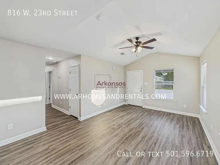816 W 23rd St — Photo 2