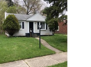 26894 N River Park Dr, Inkster, MI 48141