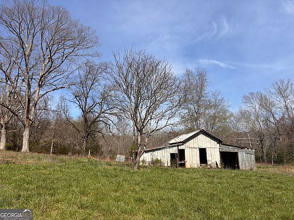4th image of 629 Waterworks Rd