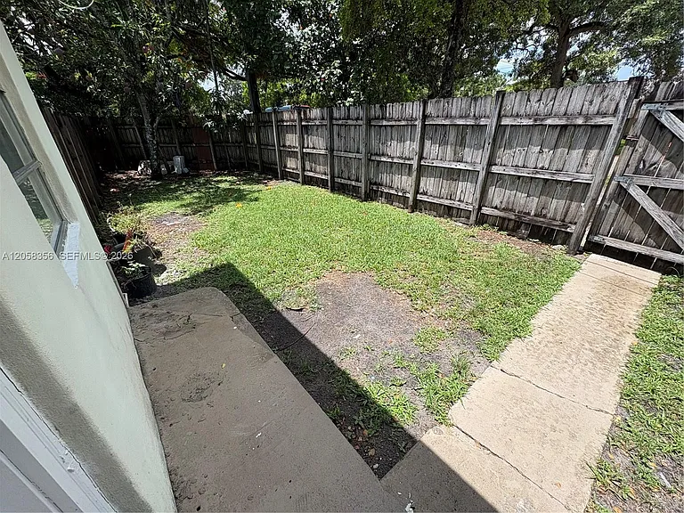 410 Pinecrest Dr #2 — Photo 13