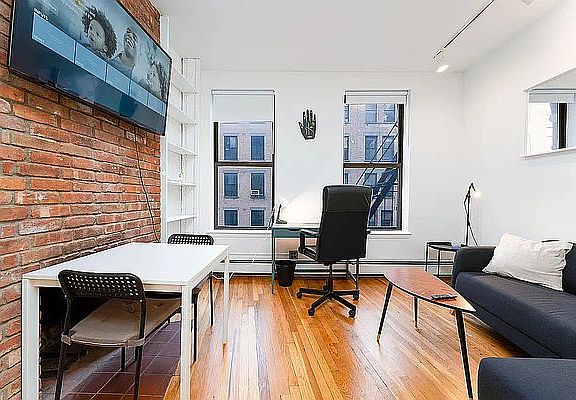 2nd image of 135 W 24th St APT 2D