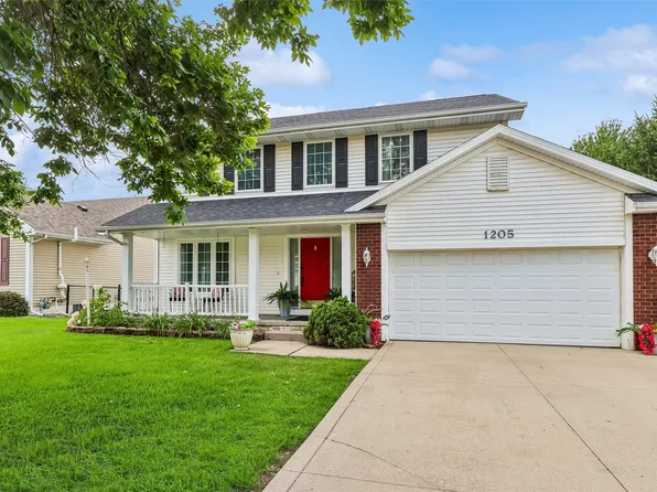 1205 E Kentucky Ave, Indianola, IA 50125