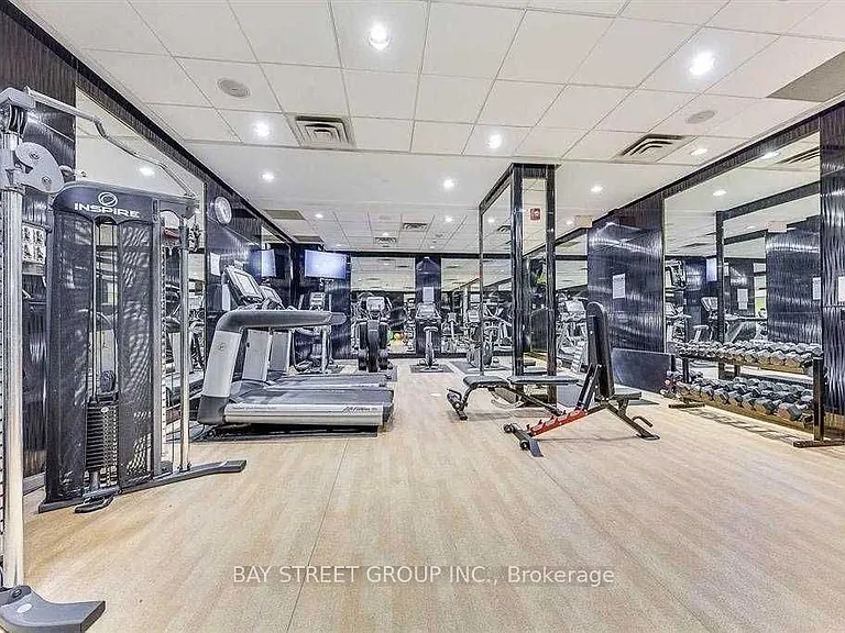 310 Burnhamthorpe Rd W #1913 — Photo 23