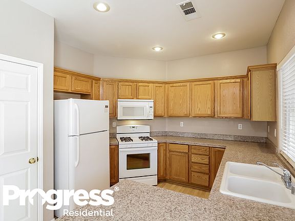 5th image of 1135 Little Rock Way