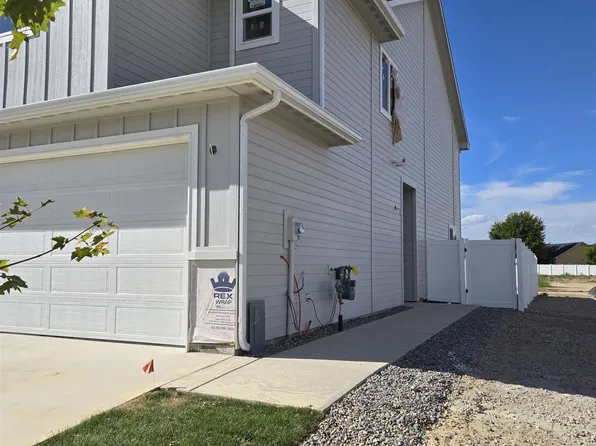 213 NE 3rd St, Fruitland, ID 83619