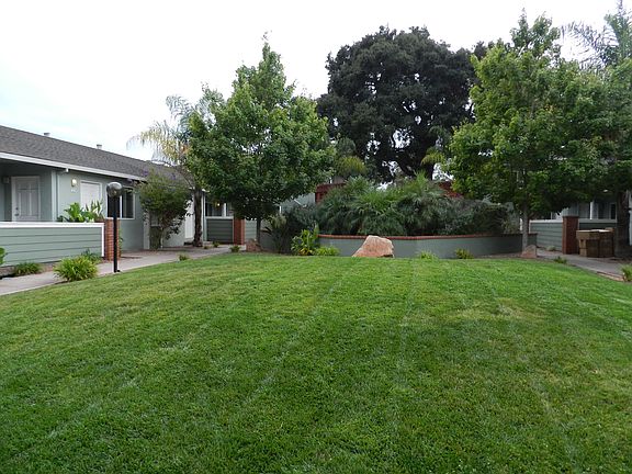 5th image of 1019 Noel Dr APT 04