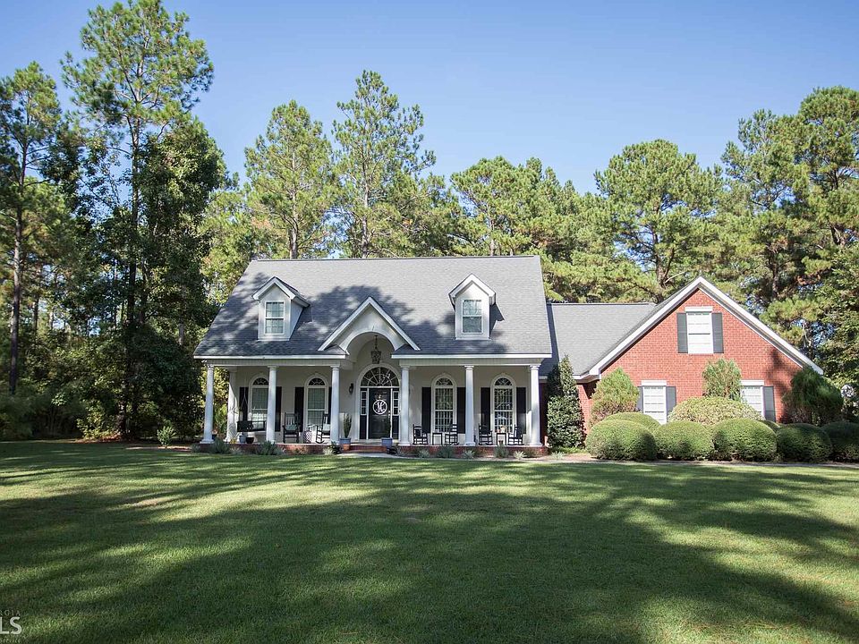 1st image of 1629 Stanford Dr