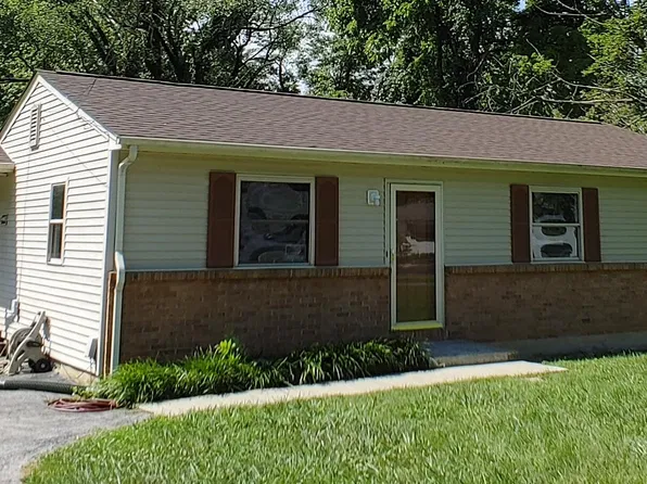 3566 Overbrook Dr, Roanoke, VA 24018