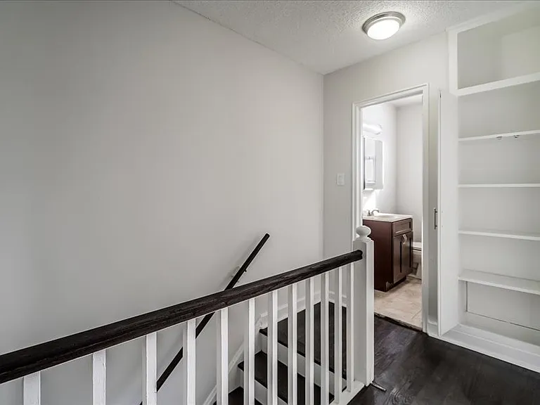 Haddon Hills Apartments — Photo 38
