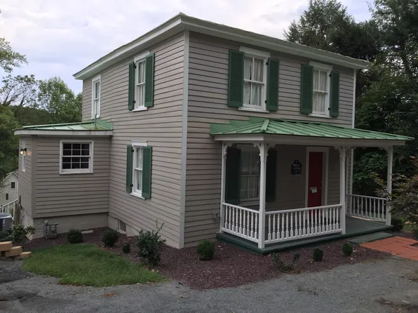 1218 Preston Ave #2, Charlottesville, VA 22903