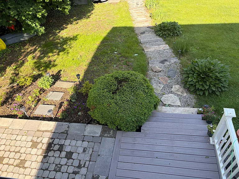 Francis Ln — Photo 13