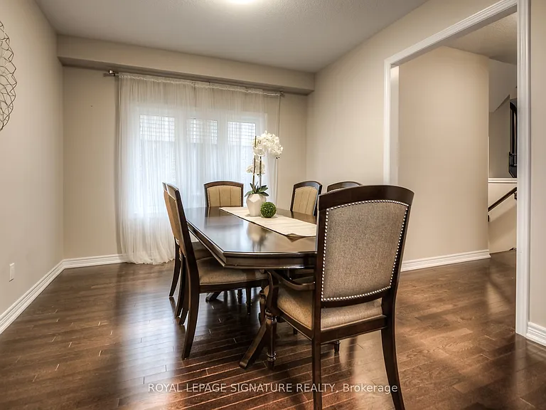 102 Coopershawk St — Photo 4