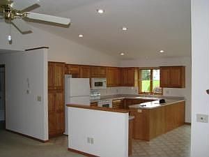 2nd image of 1416 Carriage Dr