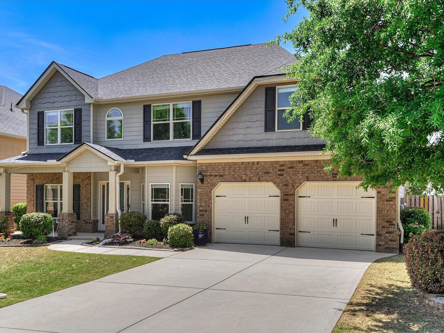 5 bed, 3.5 bath, 4200 sqft, $2,750 — Photo 3