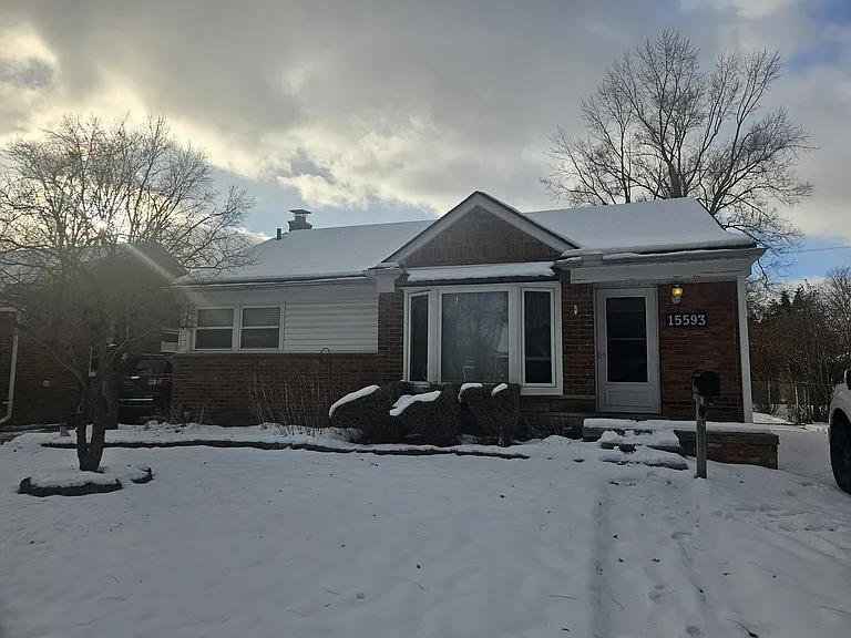 15593 Gaylord St — Photo 1