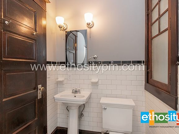 5th image of 3554 Washington Blvd #1