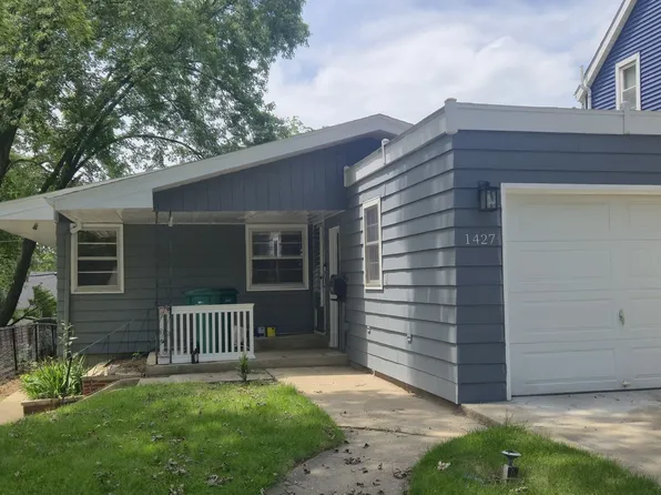 1427 N May St, Joliet, IL 60435