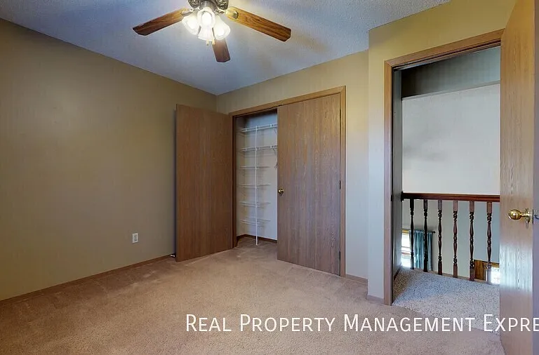 4712 E Blazewood Dr — Photo 15