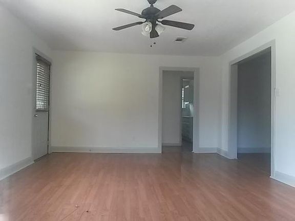 2nd image of 2286 Central Dr