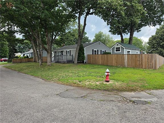 2nd image of 7 Cole Ave