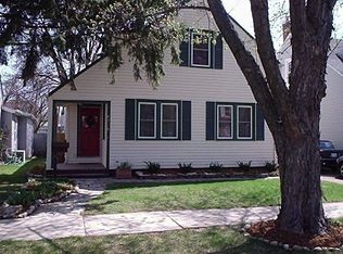 8719 S Sacramento Ave, Evergreen Park, IL