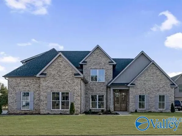 224 Midland Dr, Brownsboro, AL 35741