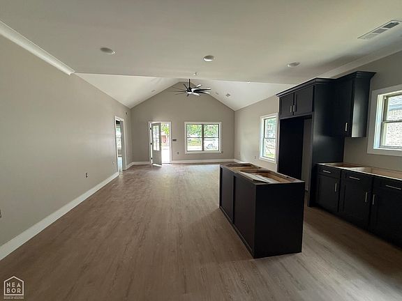 5th image of 112 W Raleigh