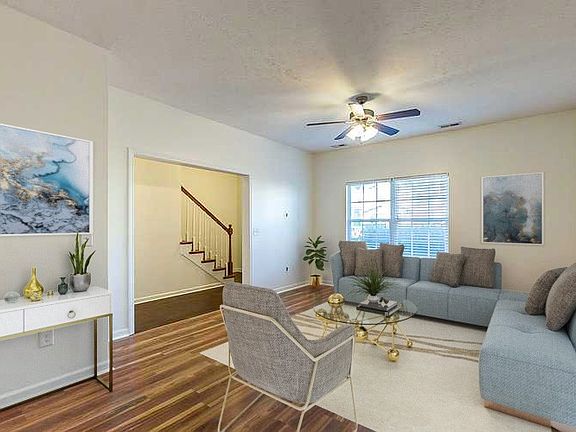 2nd image of 2442 New Holland Cir