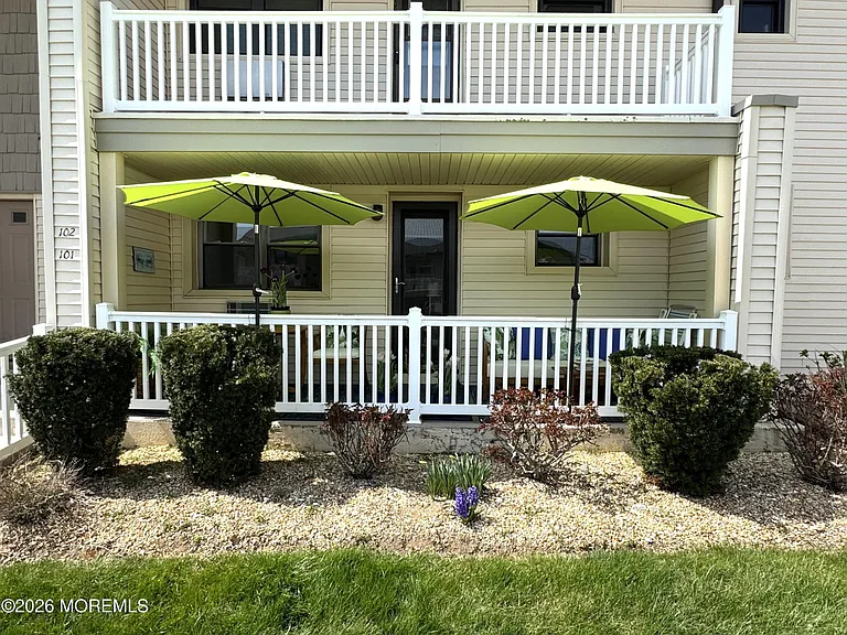 101 Wharfside Dr — Photo 14