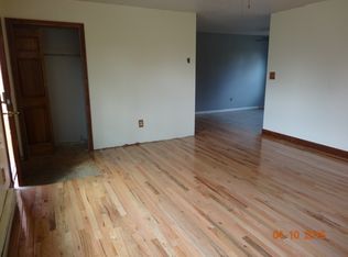 530 E Pilgrim Way, Salem, IN 47167