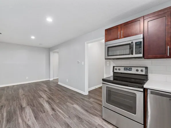 Martin City Flats, 706-708 710th St E #706-104, Kansas City, MO 64146