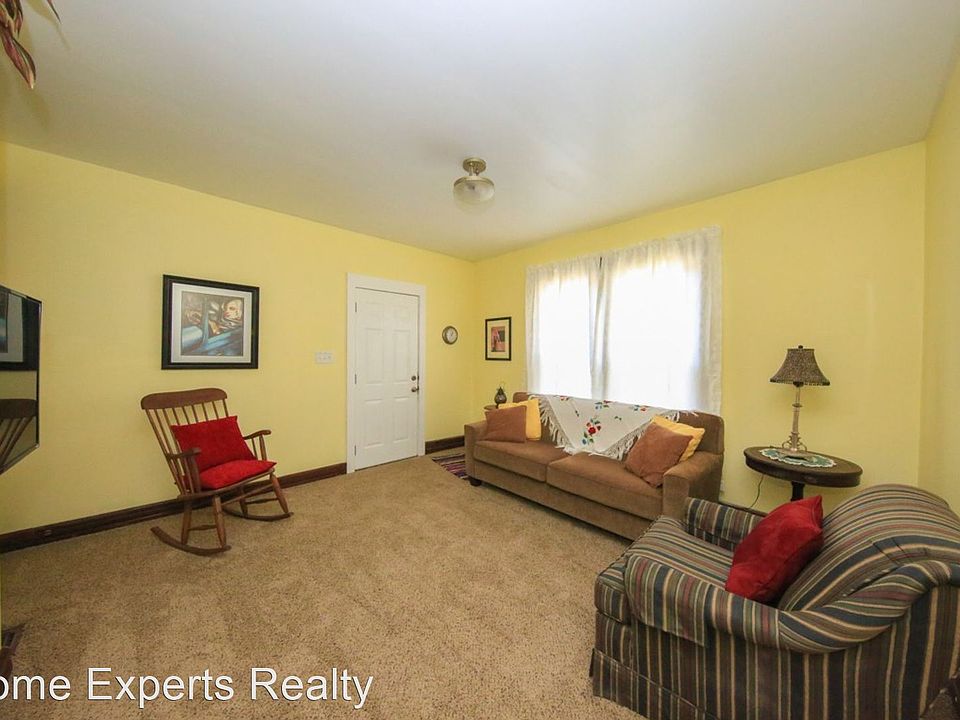 1st image of 1040 Walnut Hill Pl