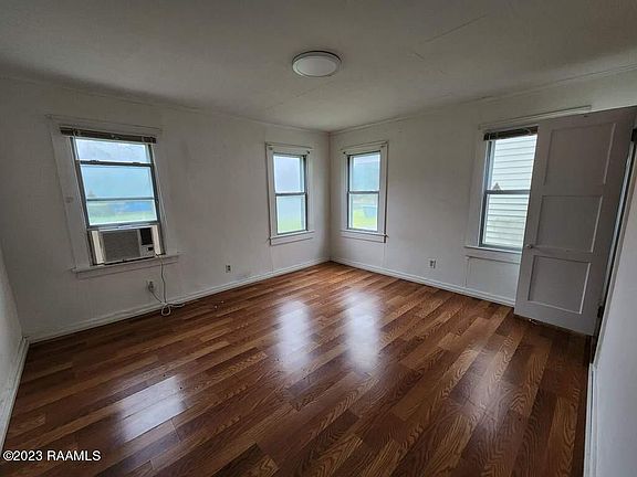 4th image of 507 Saint Thomas St
